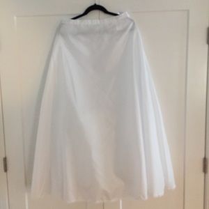 Wedding or formal dress crinoline
